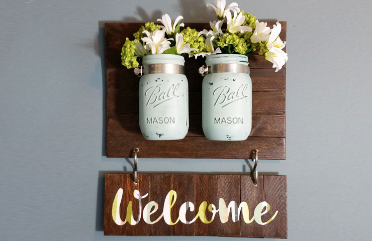 Mason jar keyholder