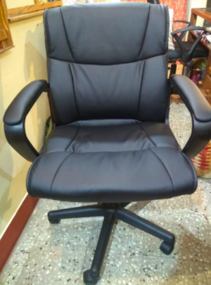 AmazonBasics_MidBack_Office_Chair 